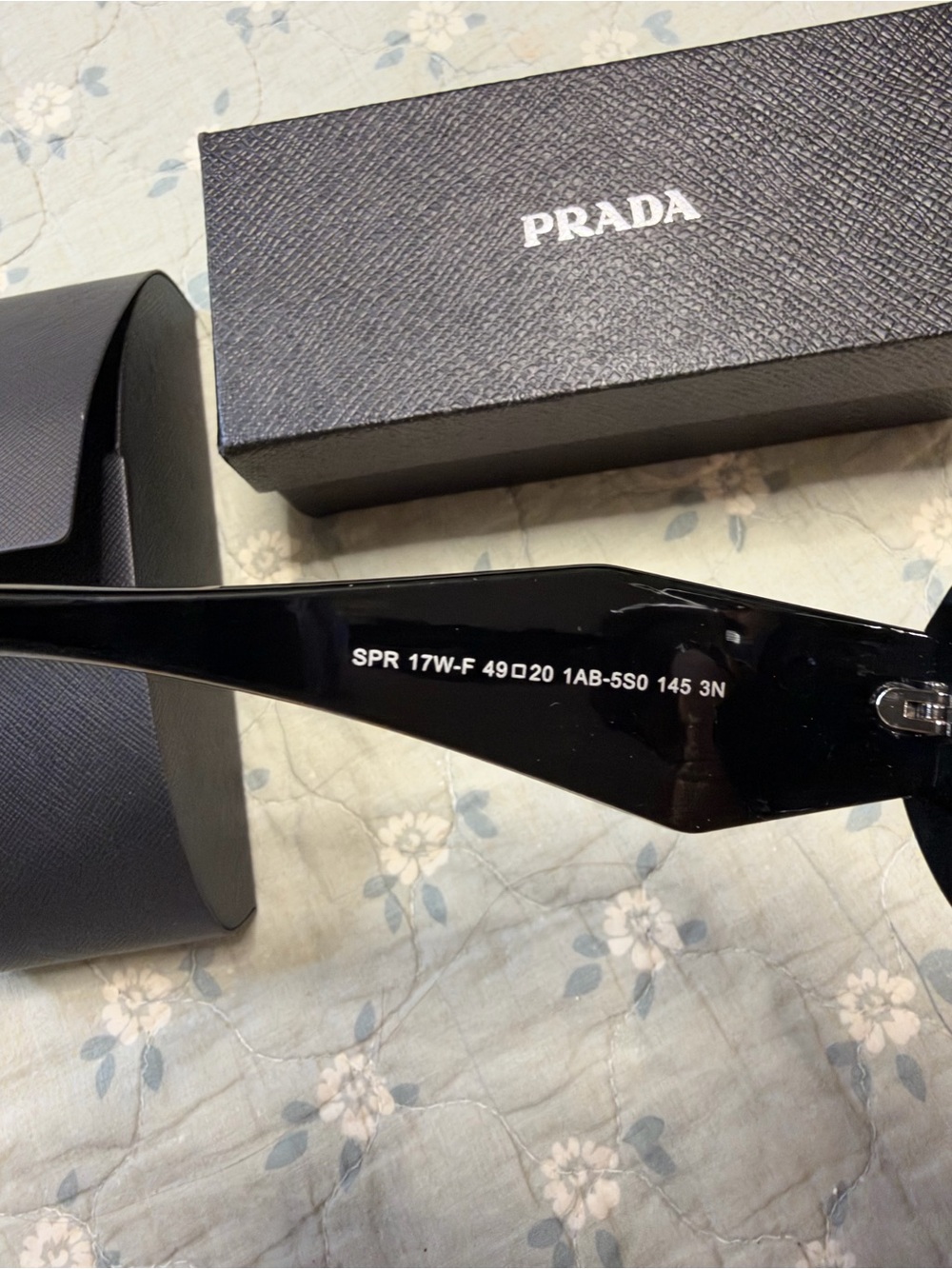 Prada women’s Black Sunglasses with Dark Lenses - Picture 6 of 7